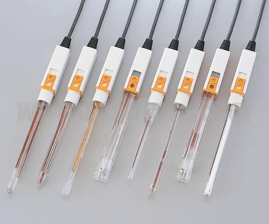 pH METER