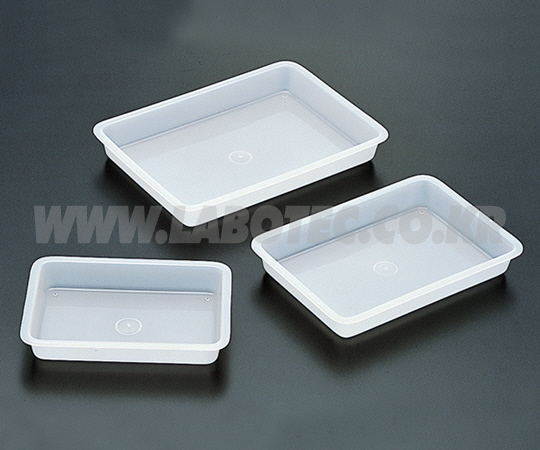 TRAY