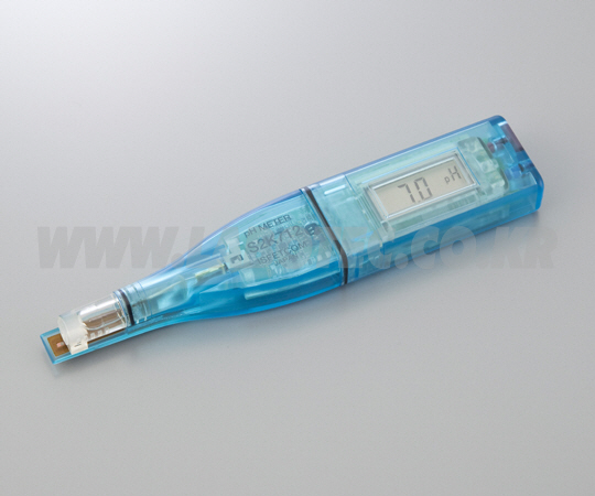 pH METER